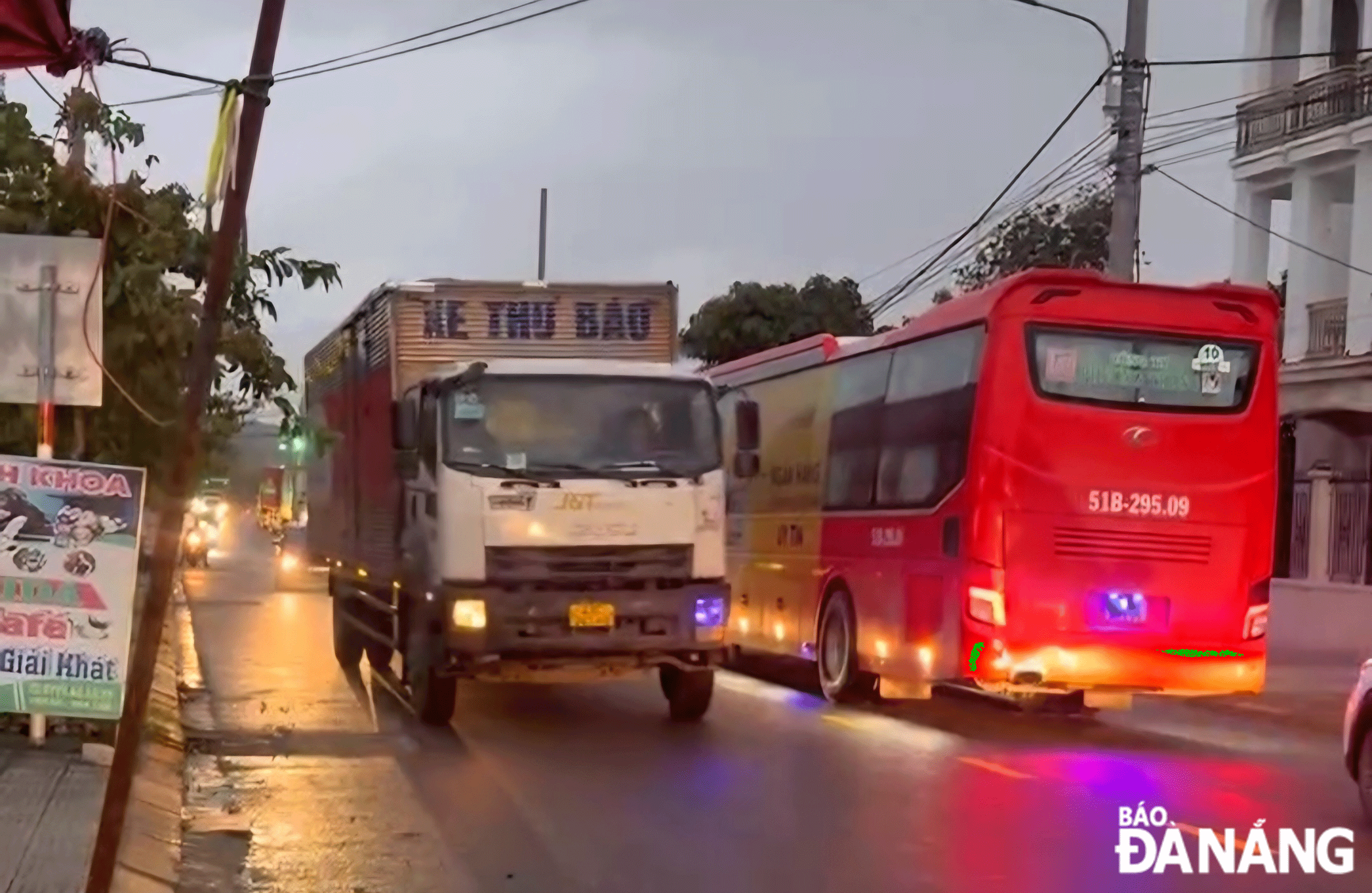 Áp lực giao thông gia tăng trên tuyến đường ĐH2