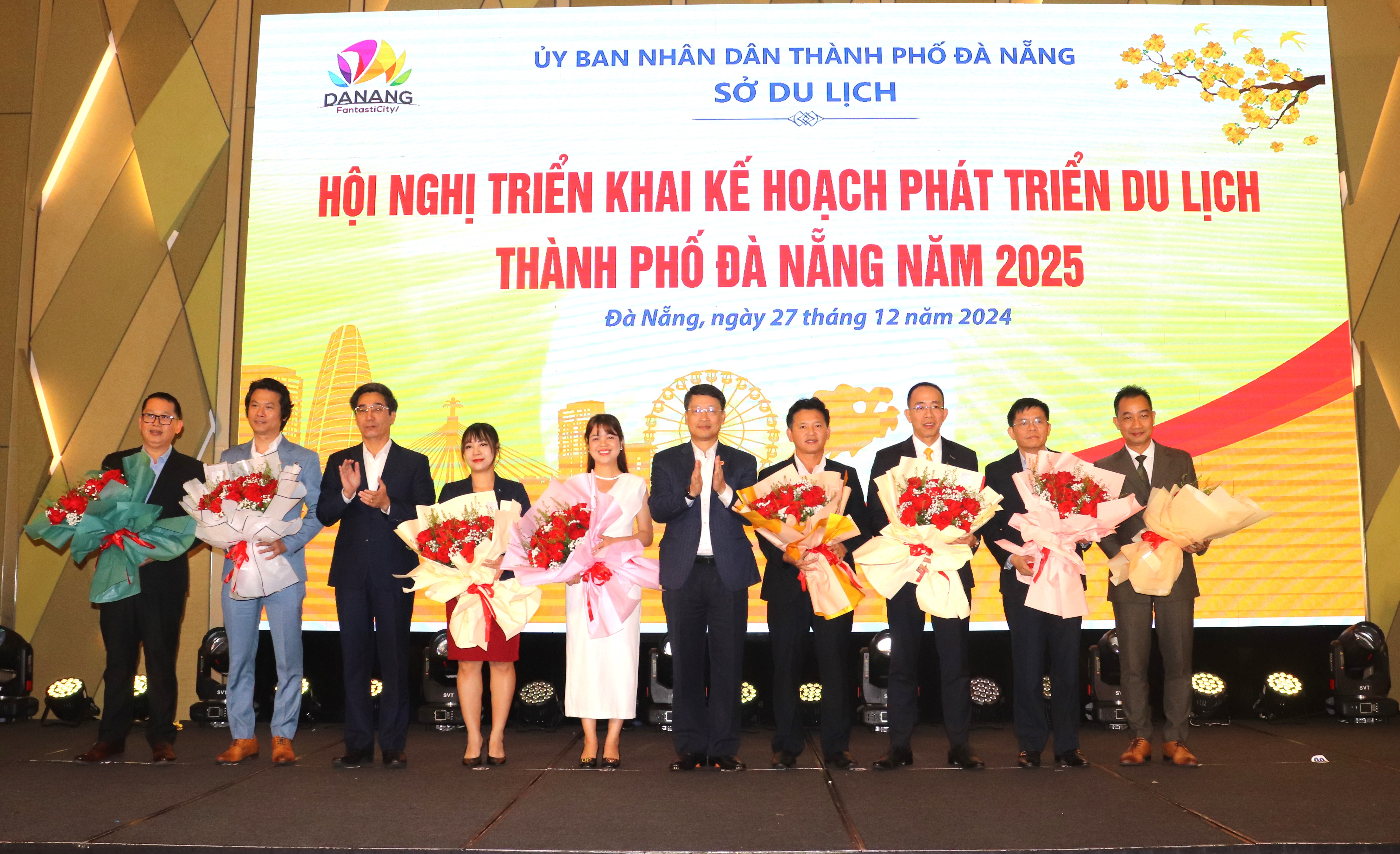 Dành nguồn lực phát triển du lịch thành ngành kinh tế mũi nhọn