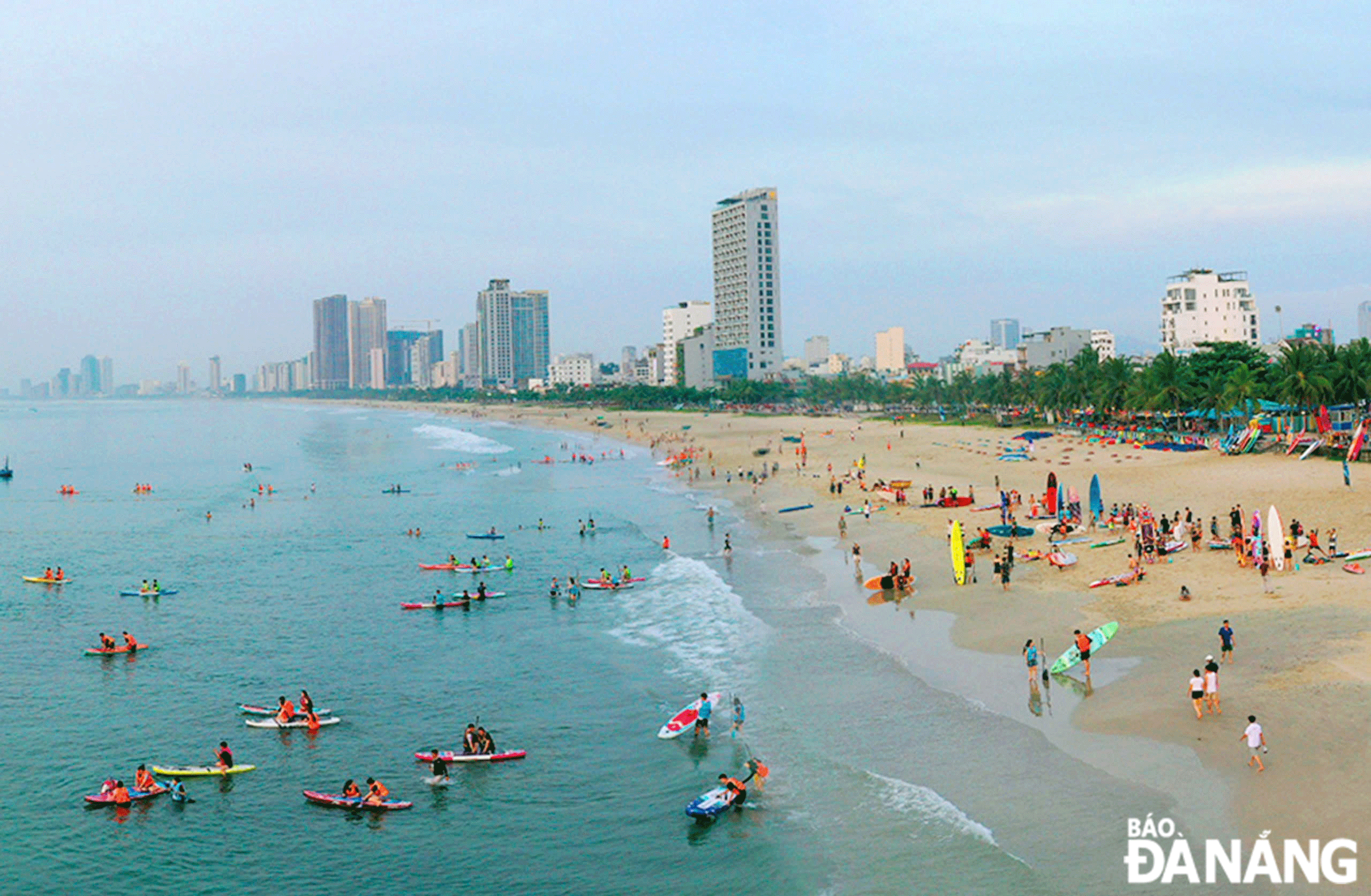 Beach tourism is always the city’s main product. Photo: NGUYEN XUAN TU