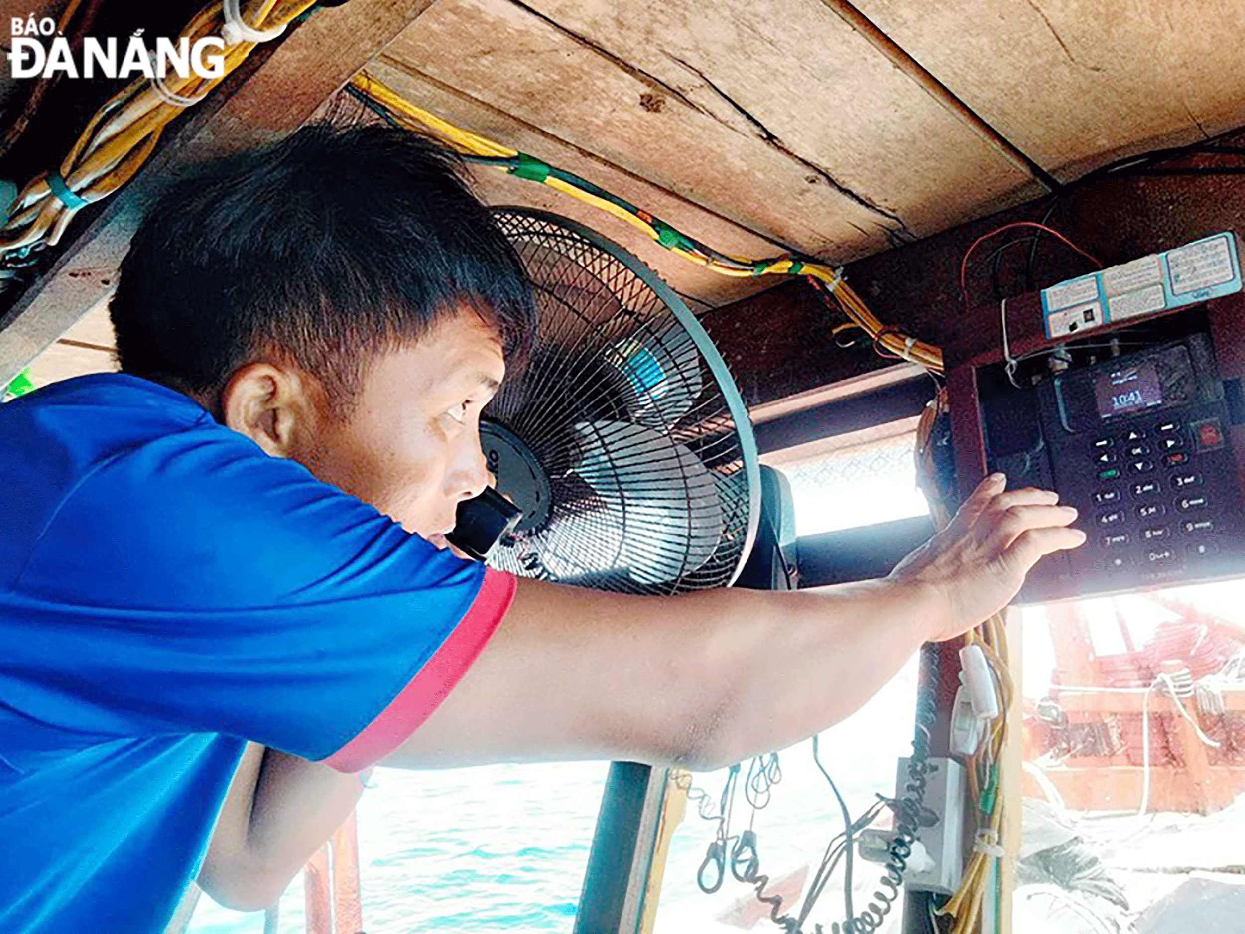 Da Nang fishermen regularly monitor vessel tracking devices to ensure compliance with fisheries regulations. Photo: HUYNH LE