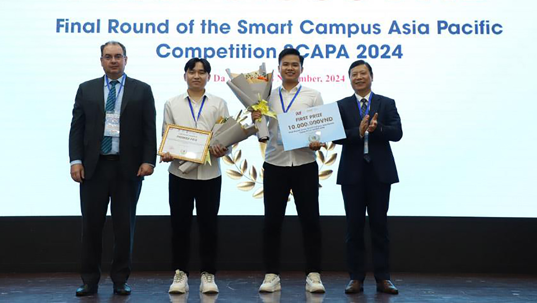 ‘LoRaWan 7in1 wireless soil quality measuring device’ won the first prize at the 2024 Asia-Pacific Smart Campus competition held at the UD.