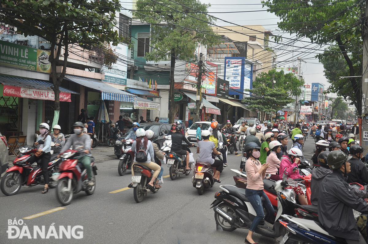 Chưa triển khai việc thực hiện kiểm định khí thái từ ngày 1-1-2025, mà phải theo lộ trình. Ảnh: GIA MINH