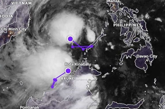 Đang có 2 áp thấp nhiệt đới trên Biển Đông, theo Trung tâm Cảnh báo Bão Liên hợp (JTWC). Ảnh: Zoom Earth