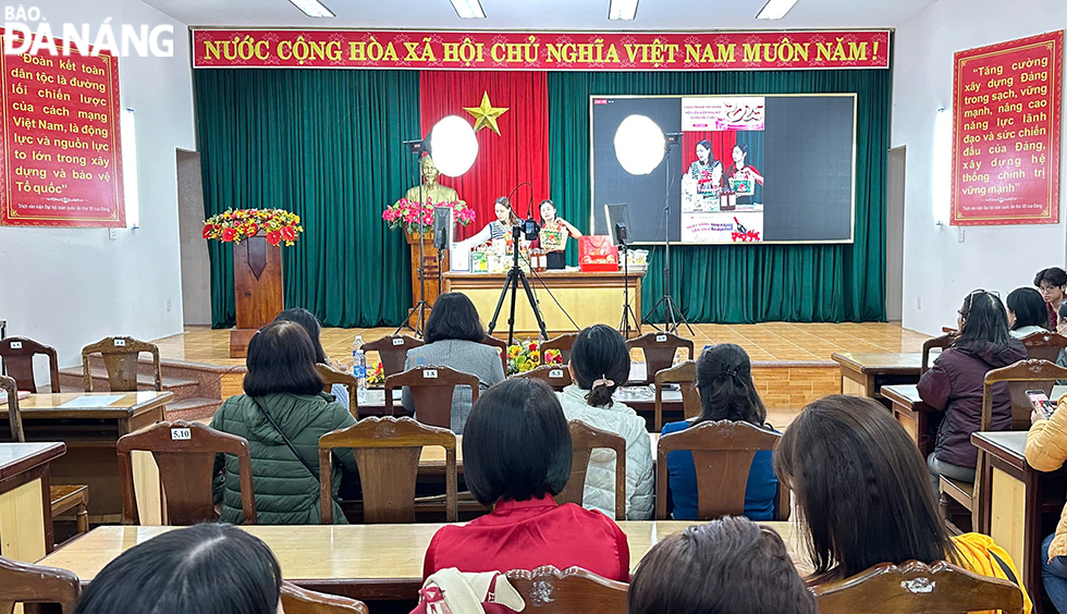 The training course in progress. Photo: THU HA