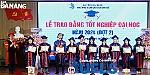 Trường Đại học Ngoại ngữ trao bằng tốt nghiệp cho gần 500 sinh viên