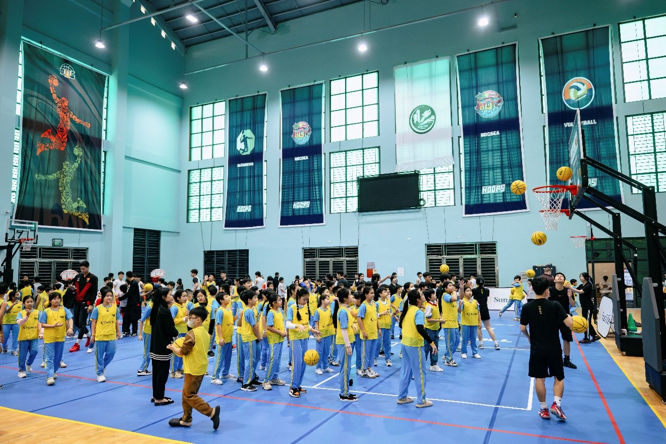 Sun Life tổ chức mùa hai - Ngày hội bóng rổ High Hoops bật cao sức trẻ