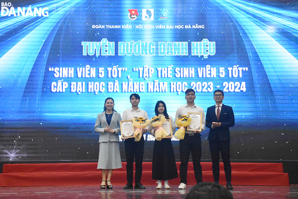 Hội sinh viên Đại học Đà Nẵng tuyên dương 'Sinh viên 5 tốt' các cấp