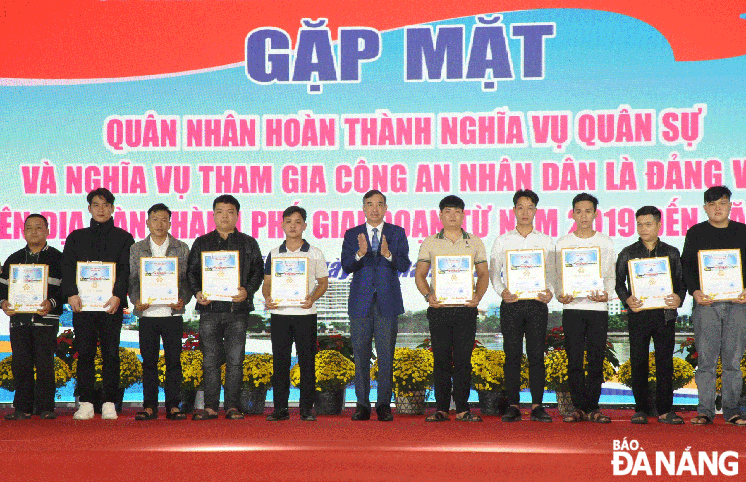 Gặp mặt 177 quân nhân hoàn thành nghĩa vụ quân sự là đảng viên