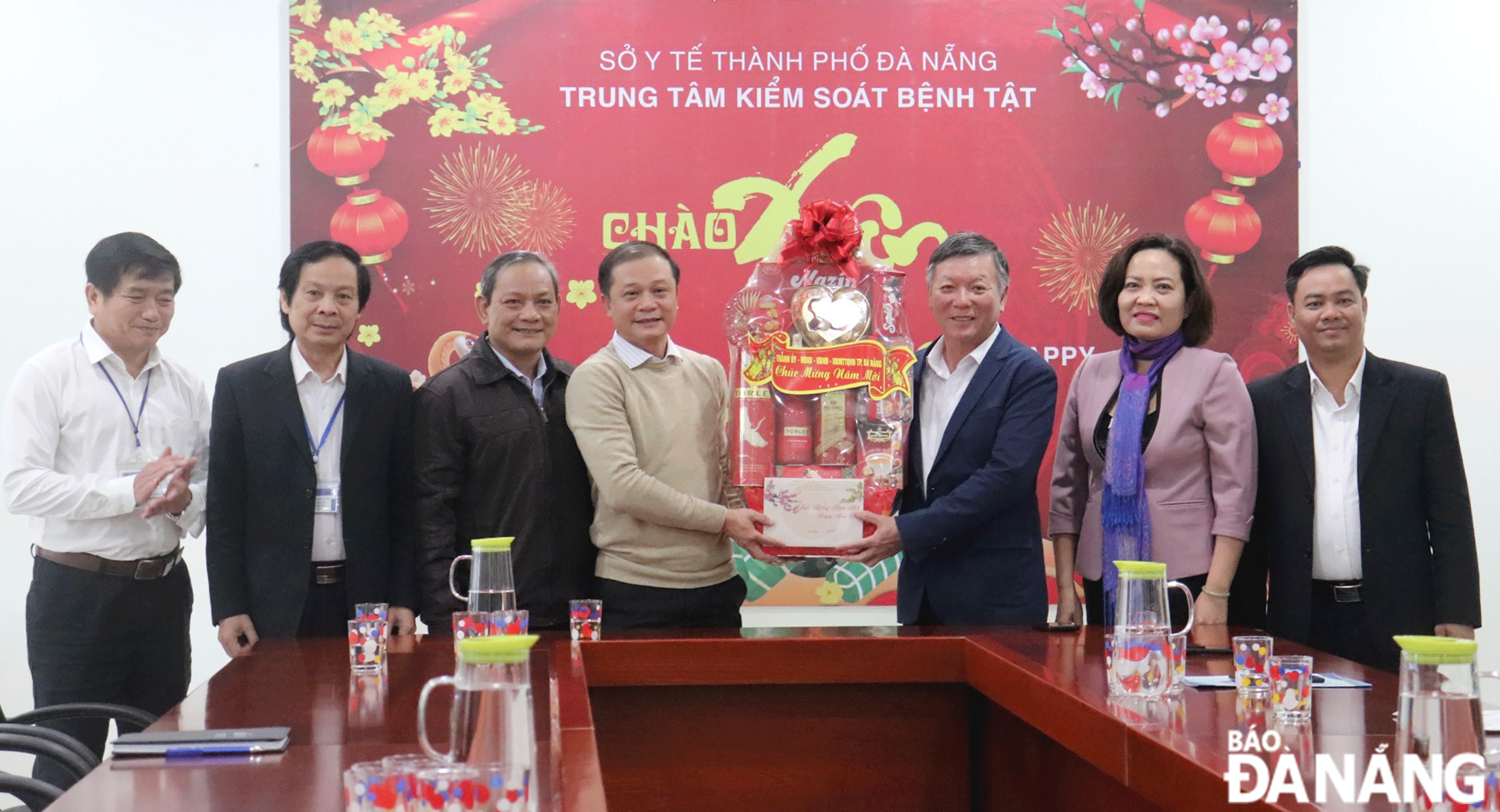 Lãnh đạo thành phố thăm, chúc Tết