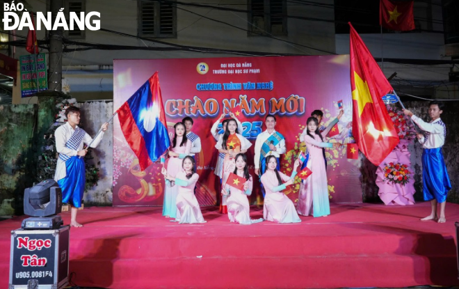 A performance by Lao students