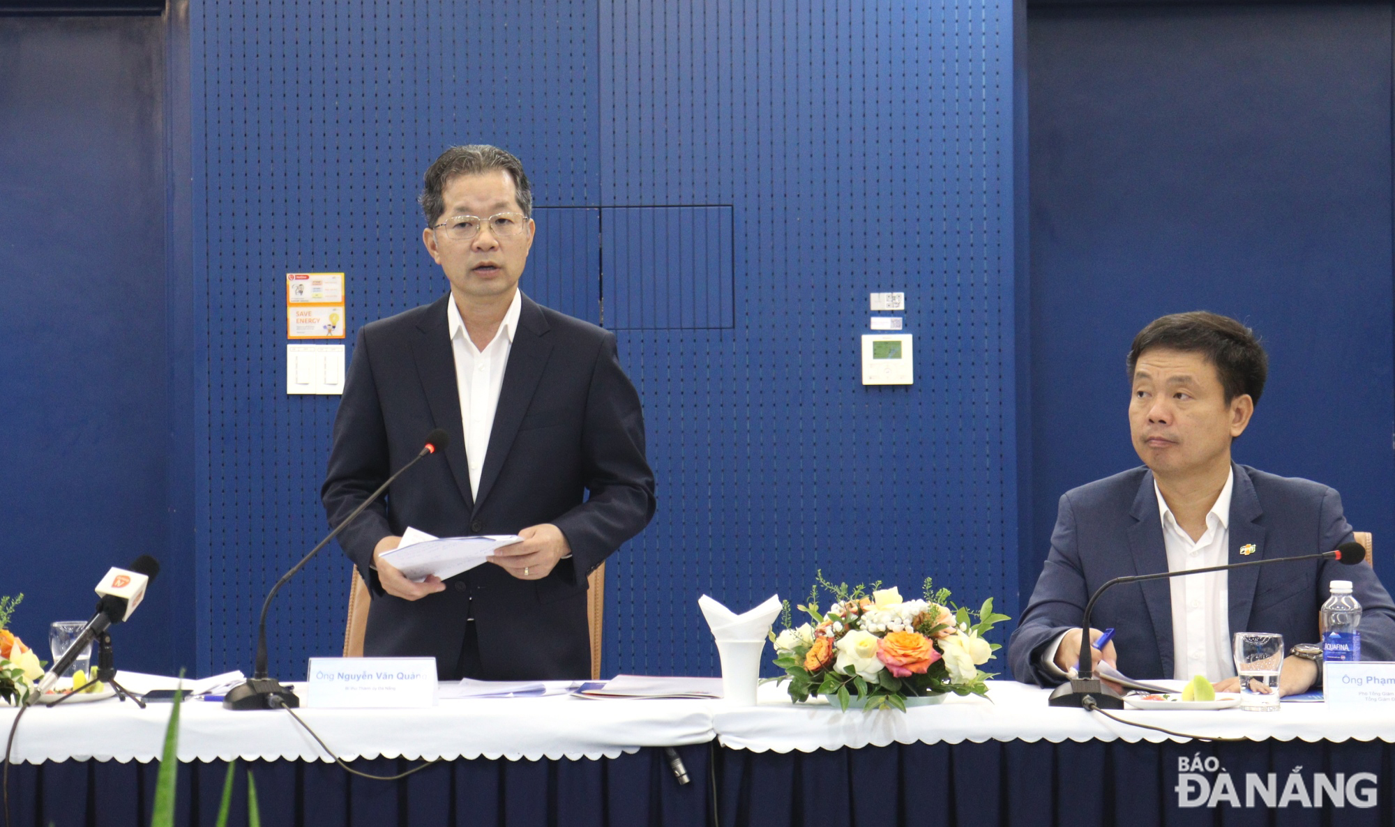 Secretary of the Da Nang Party Committee Nguyen Van Quang speaking at the working session with FPT Group. Photo: HOANG HIEP