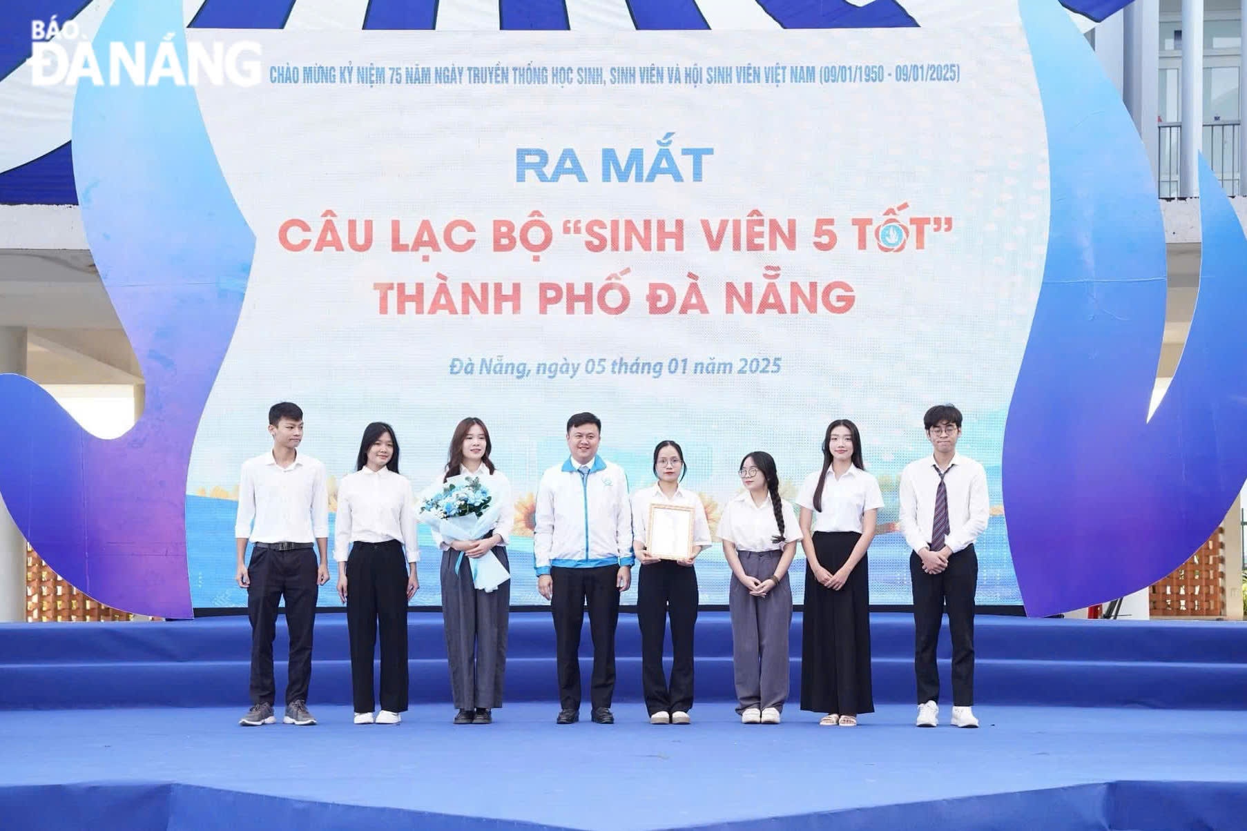 CLB Sinh viên 5 tốt thành phố được thành lập với mục đích hỗ trợ sinh viên trong học tập, rèn luyện, trải nghiệm, hoàn thiện bản thân, hướng đến danh hiệu “Sinh viên 5 tốt”.