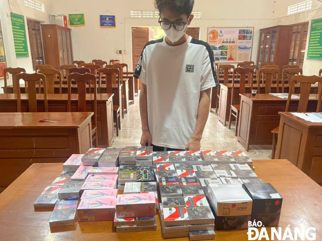 Thu giữ 253 bao thuốc lá điện tử