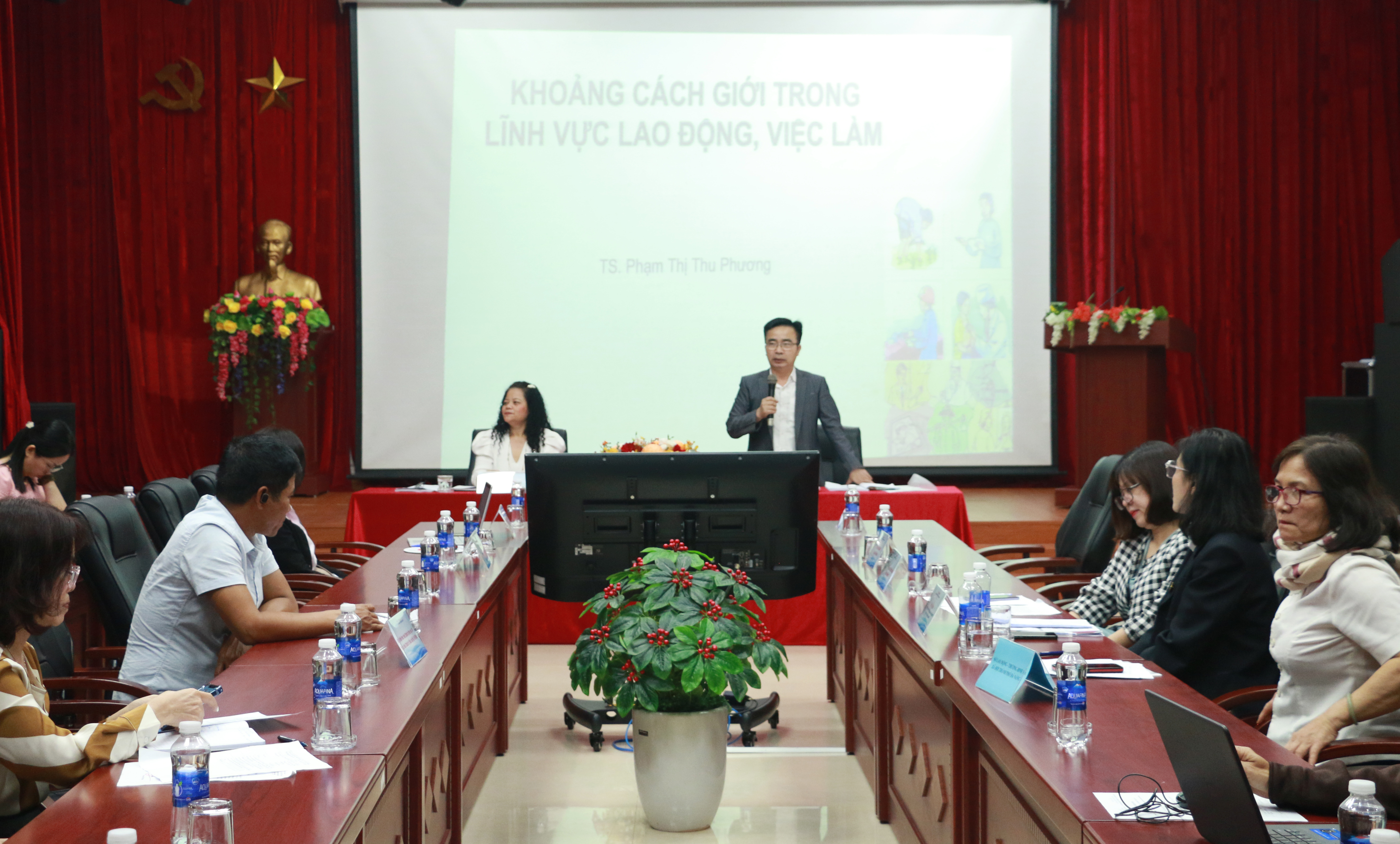 Thúc đẩy bình đẳng giới trong kinh tế, lao động và việc làm