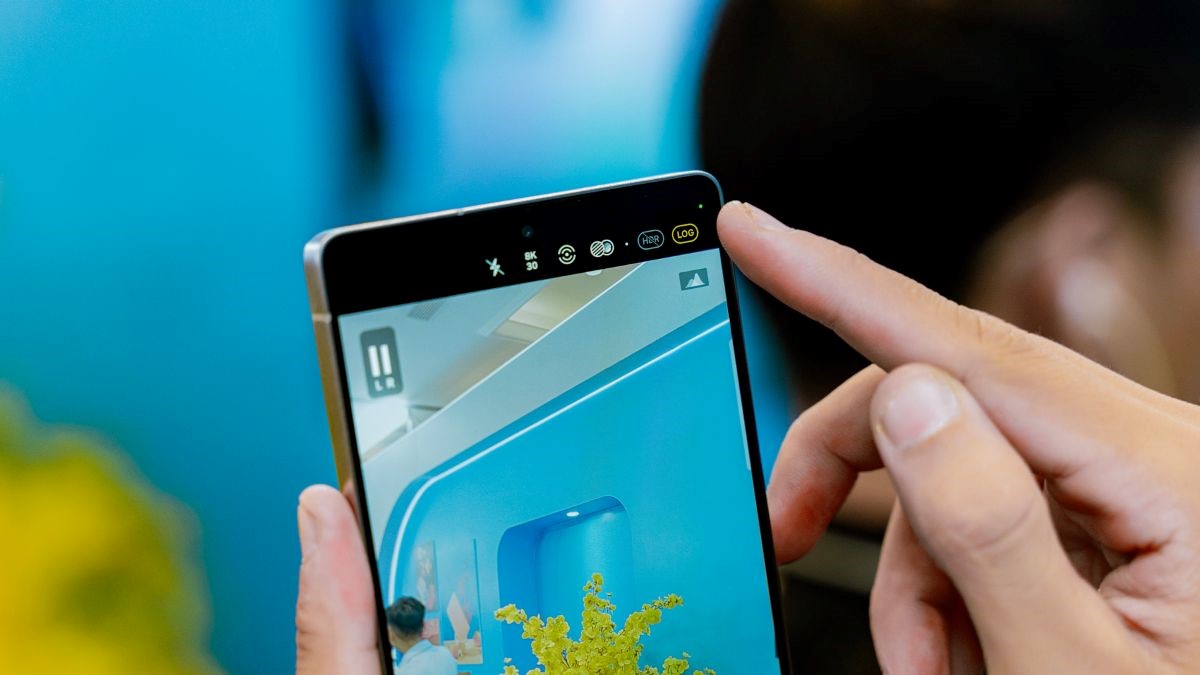 Samsung S25 Ultra có thể zoom quang học 5x và zoom số đến 100x.