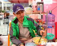 Ấm lòng những phần mì gói 1.000 đồng