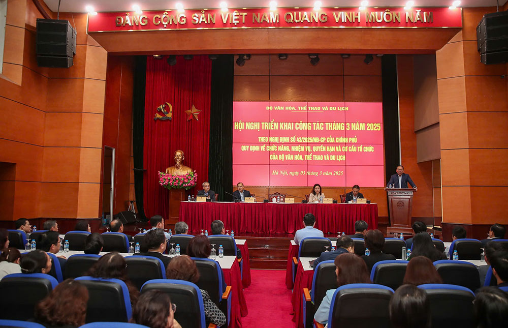 Bộ VHTTDL tổ chức Hội nghị triển khai công tác tháng 3 năm 2025 theo Nghị định số 43/2025/NĐ-CP của Chính phủ quy định về chức năng, nhiệm vụ, quyền hạn và cơ cấu tổ chức của Bộ VHTTDL. Ảnh: Bộ VHTTDL