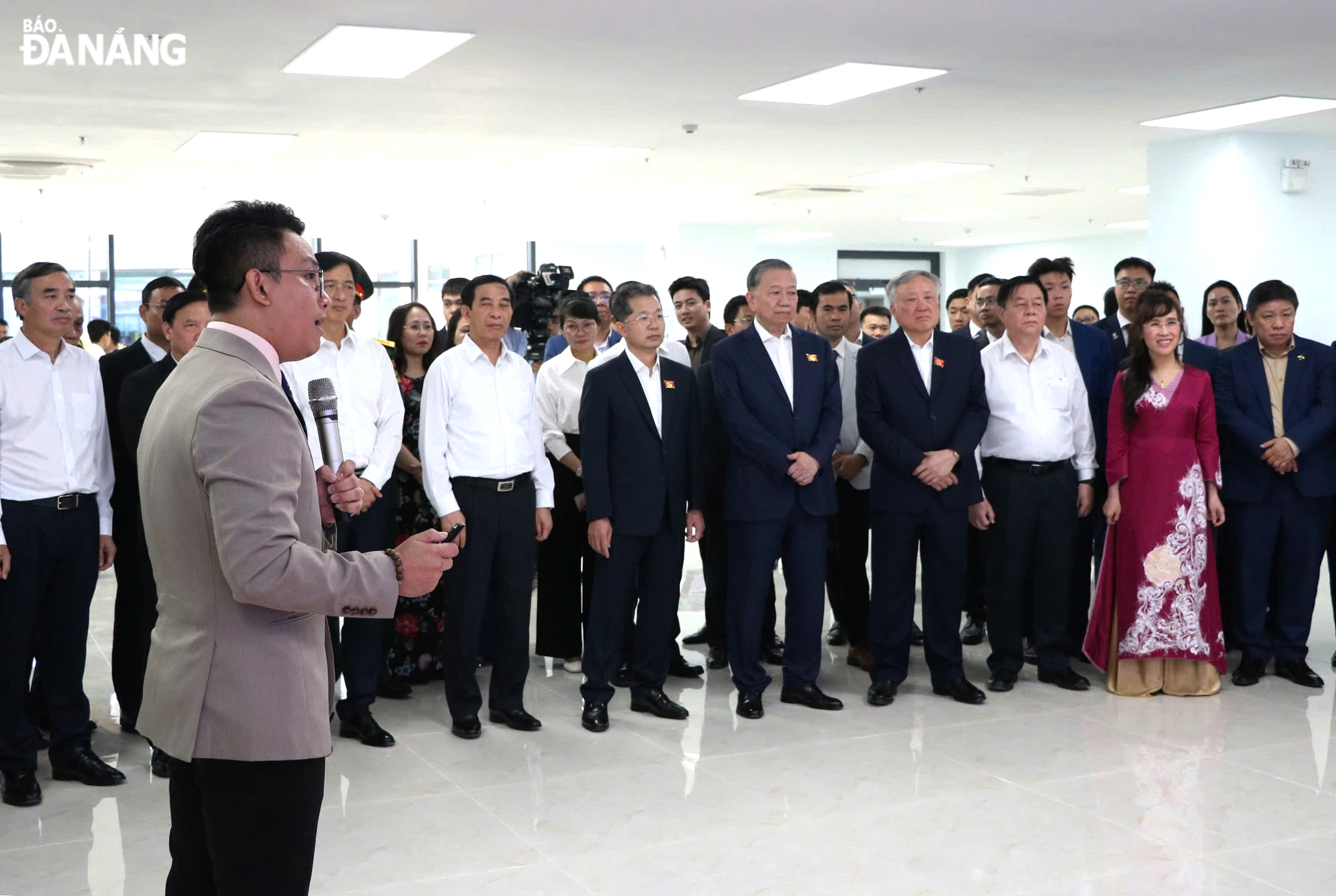 Central and city leaders visit the Da Nang Software Park No. 2