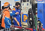 Giá xăng dầu giảm mạnh, RON 95 về sát 19.000 đồng/lít