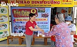 San sẻ yêu thương từ những suất cơm nghĩa tình
