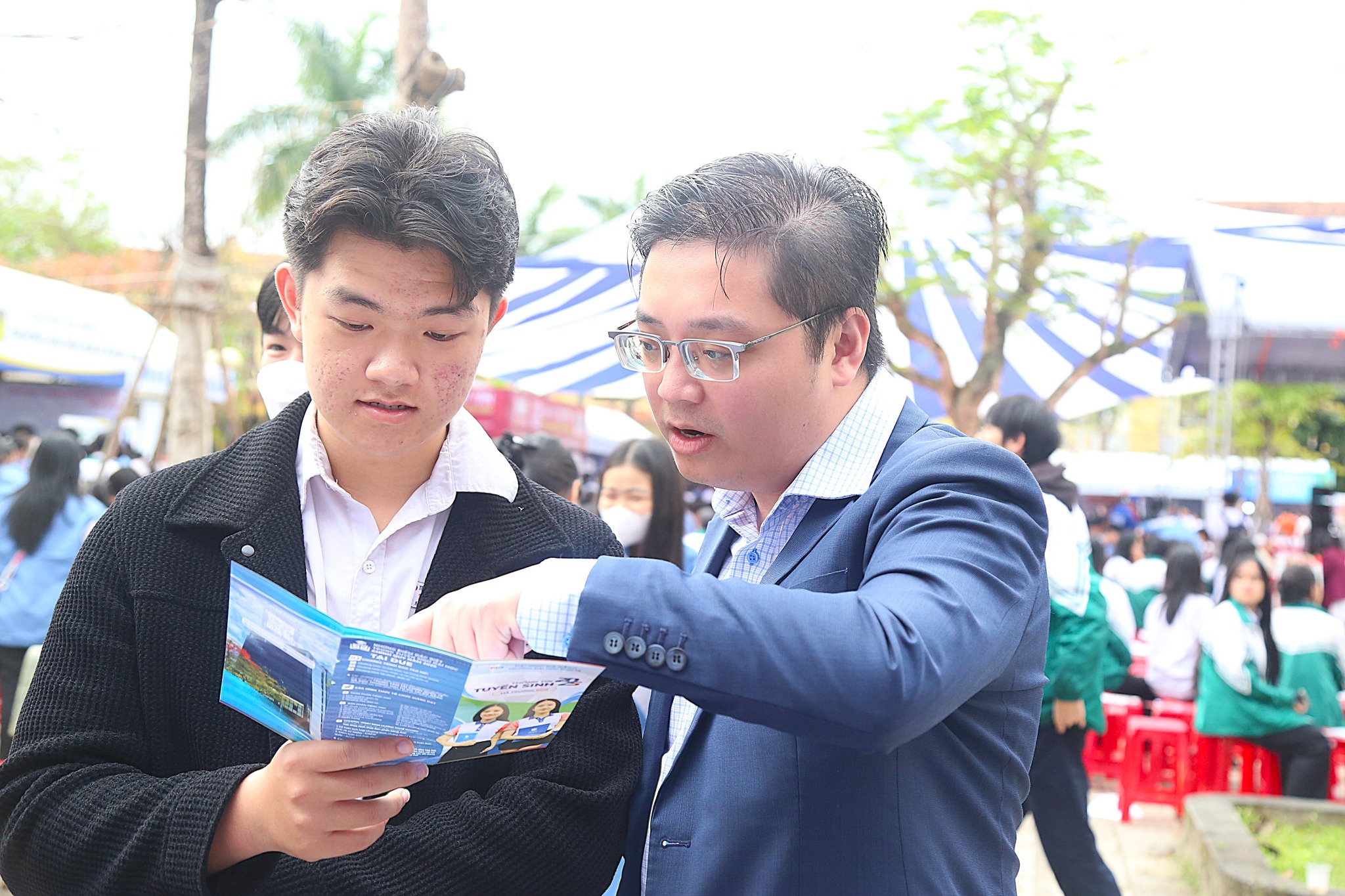 Da Nang universities open more new majors to attract students