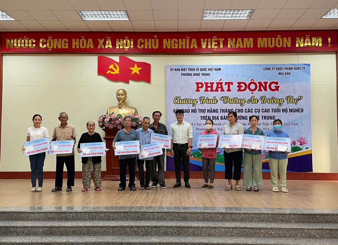 Ấm áp mô hình 
