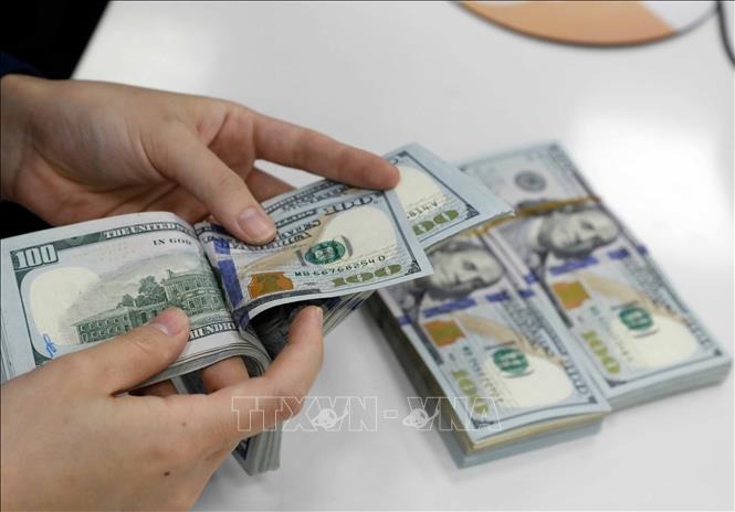 Tỷ giá hôm nay 8-4: Giá USD vượt mốc 26.000 VND/USD