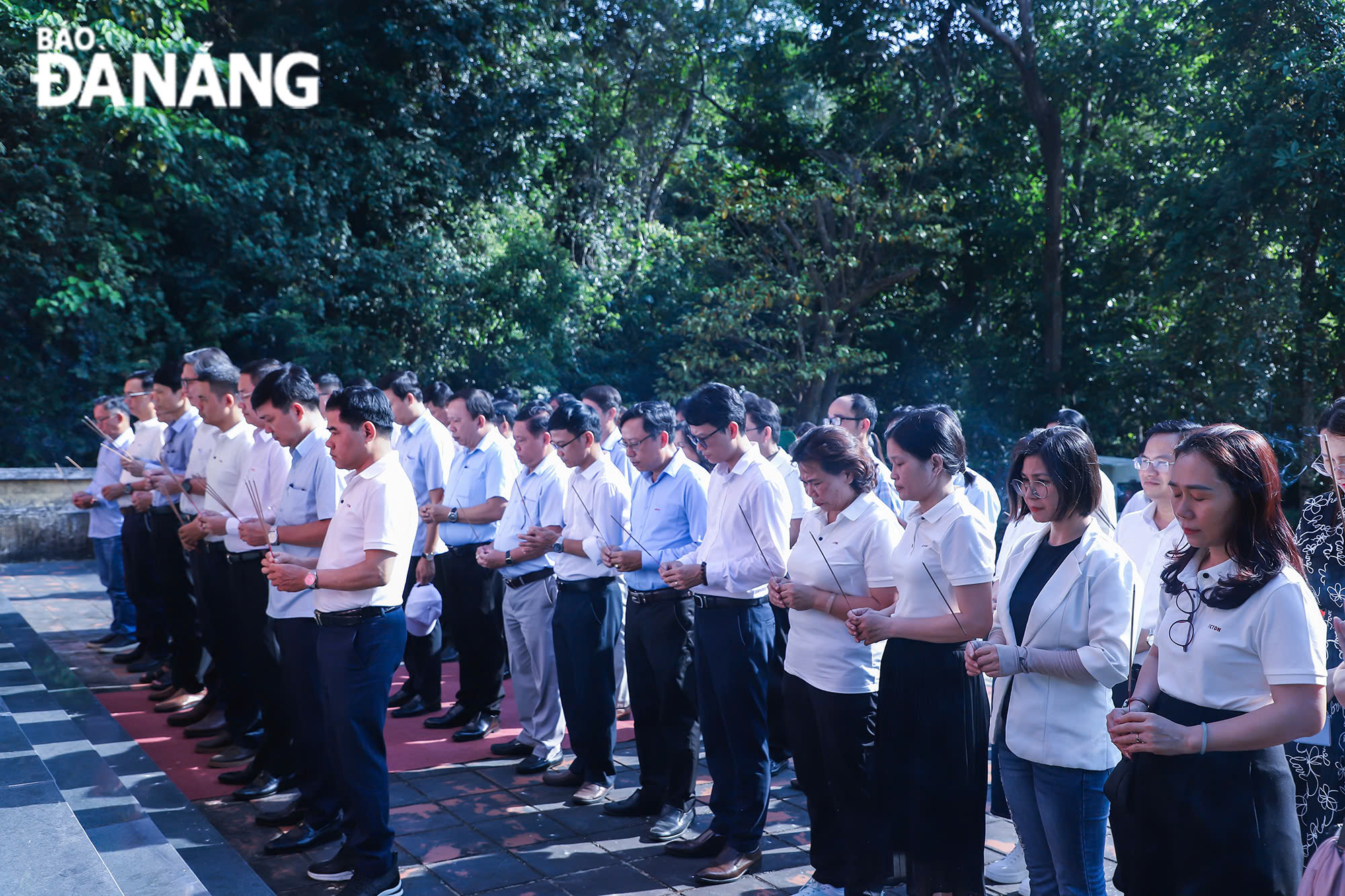 Khối Thi đua các cơ quan công tác Đảng thành phố tổ chức về nguồn thăm Khu di tích lịch sử Đặc khu ủy Quảng Đà