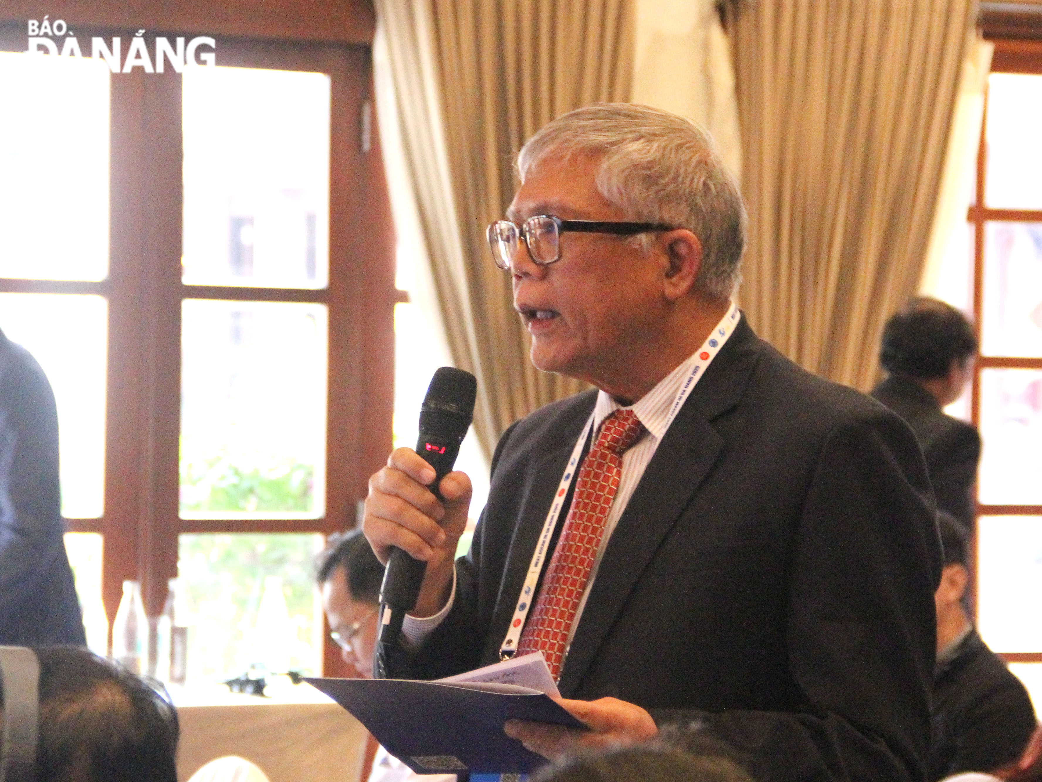 Mr. Khor Kar Buan, General Director of Massda Land Company Limited, spoke at the discussion session.