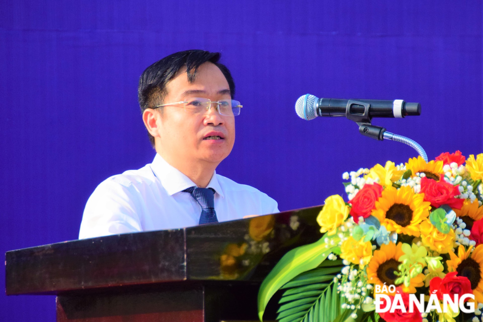 Phó Tổng Biên tập phụ trách Báo Đà Nẵng, Trưởng ban Tổ chức giải Hứa Văn Hải phát biều khai mạc.